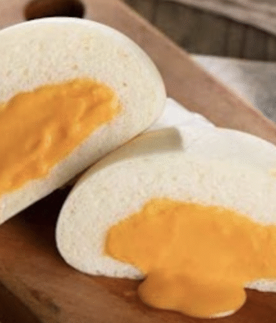 Pao Telur Asin Lumer (Salted Egg Lava Bun) ala Dim Sum Hotel